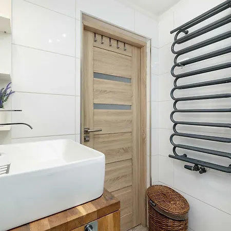 Bright In Cracow Center With Desk Close To The Park By Renters Apartment *